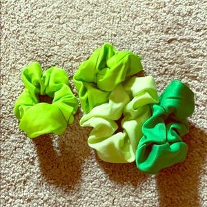 Green Scrunchies!